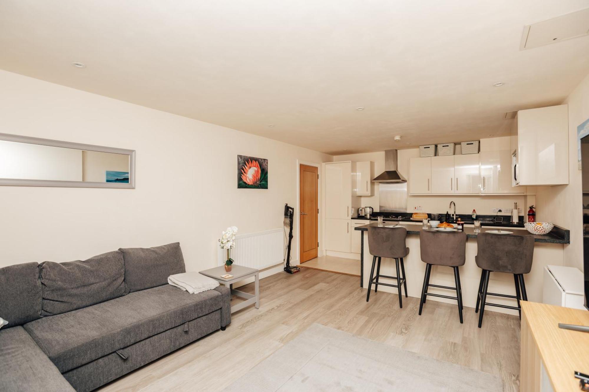 Apartment Town Centre With Parking Henley-on-Thames