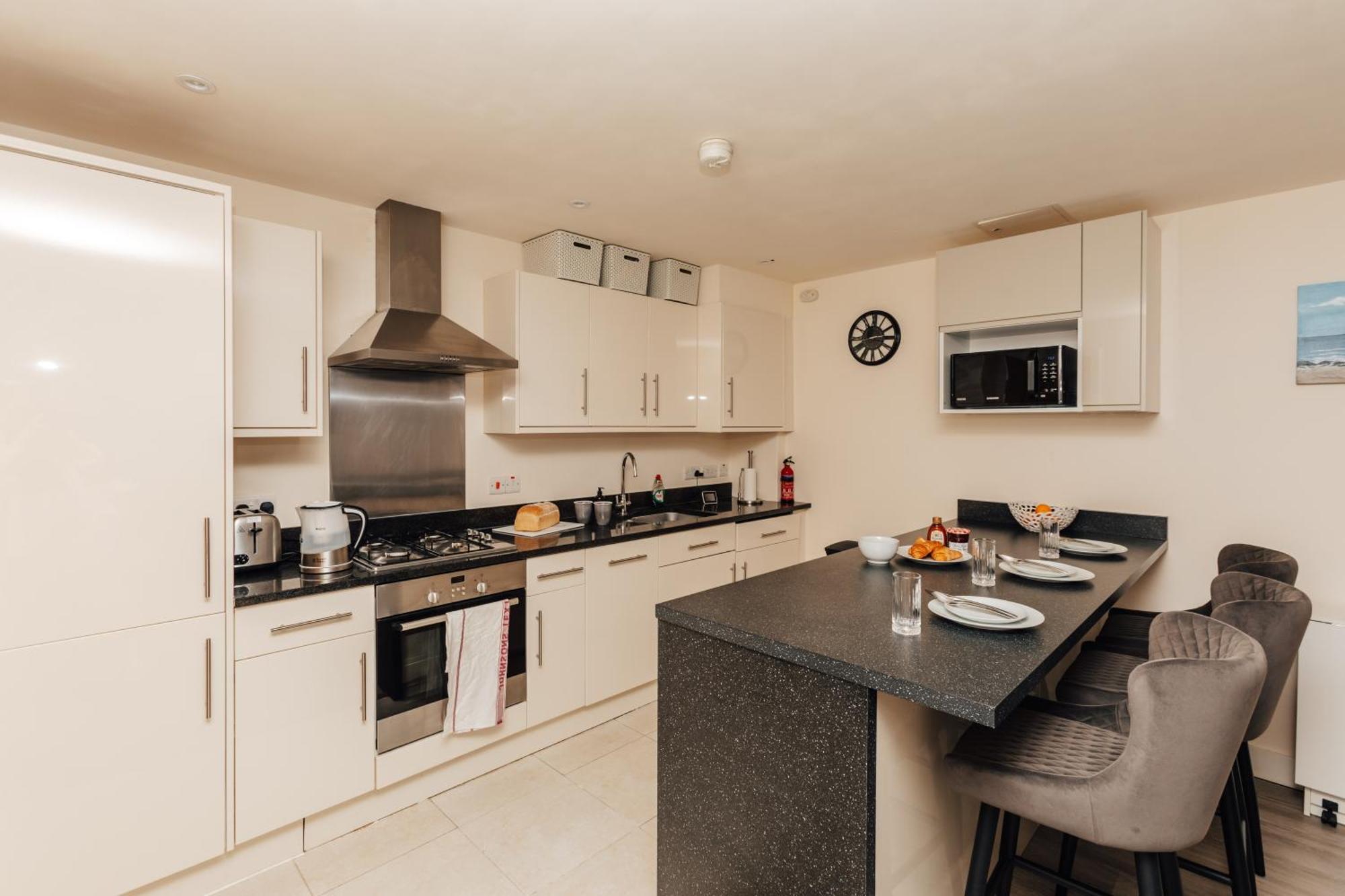 Town Centre With Parking Apartment Henley-on-Thames